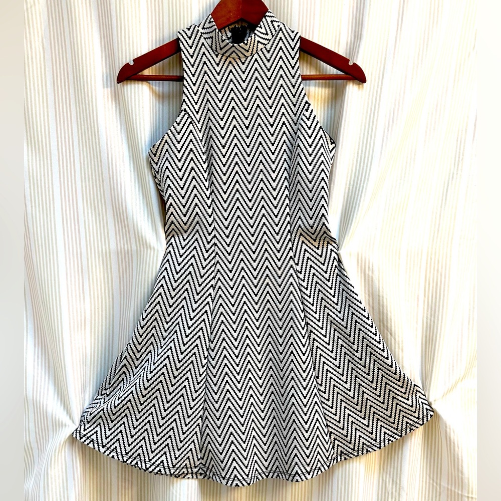 Monteau High Neck Fit And Flare Sleeveless Dress With Zig Zag Pattern